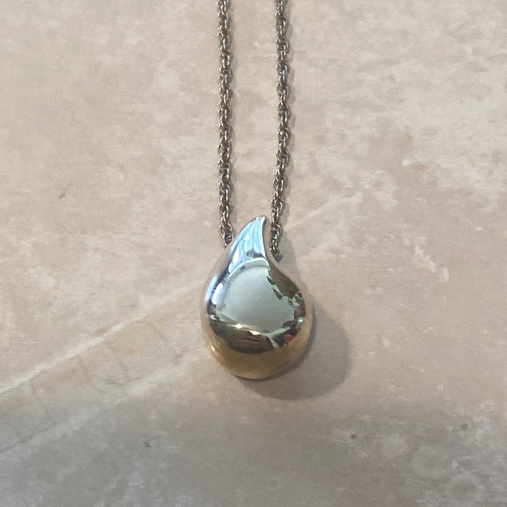 🎉 GOLD TEAR DROP NECKLACE‼️